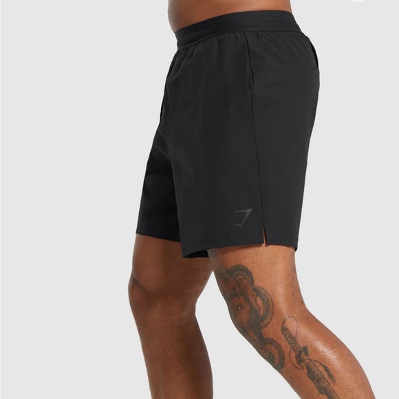 Gymshark land to water shorts - Picture 2 of 8